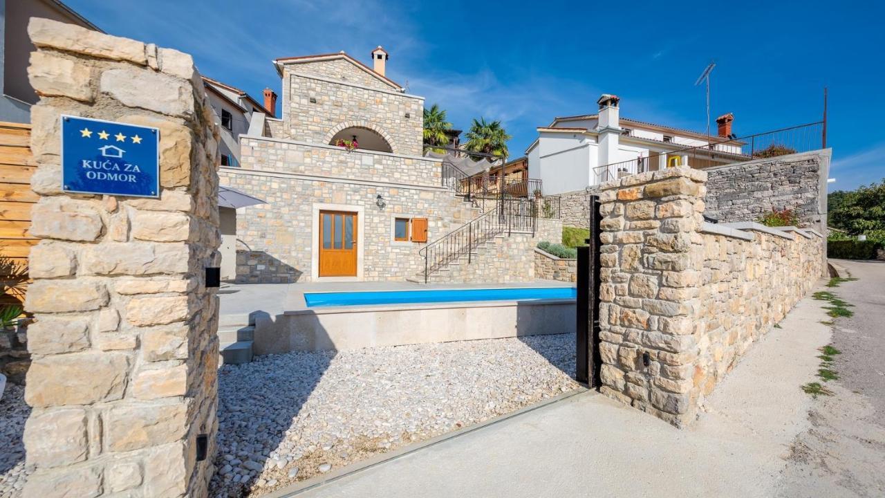 Villa Beram Luaran gambar